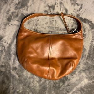 Supple 9226 British tan leather hobo bag